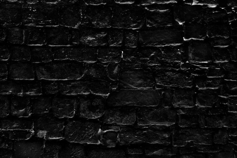 Exploring New Architectural Trends in Large-Scale Projects